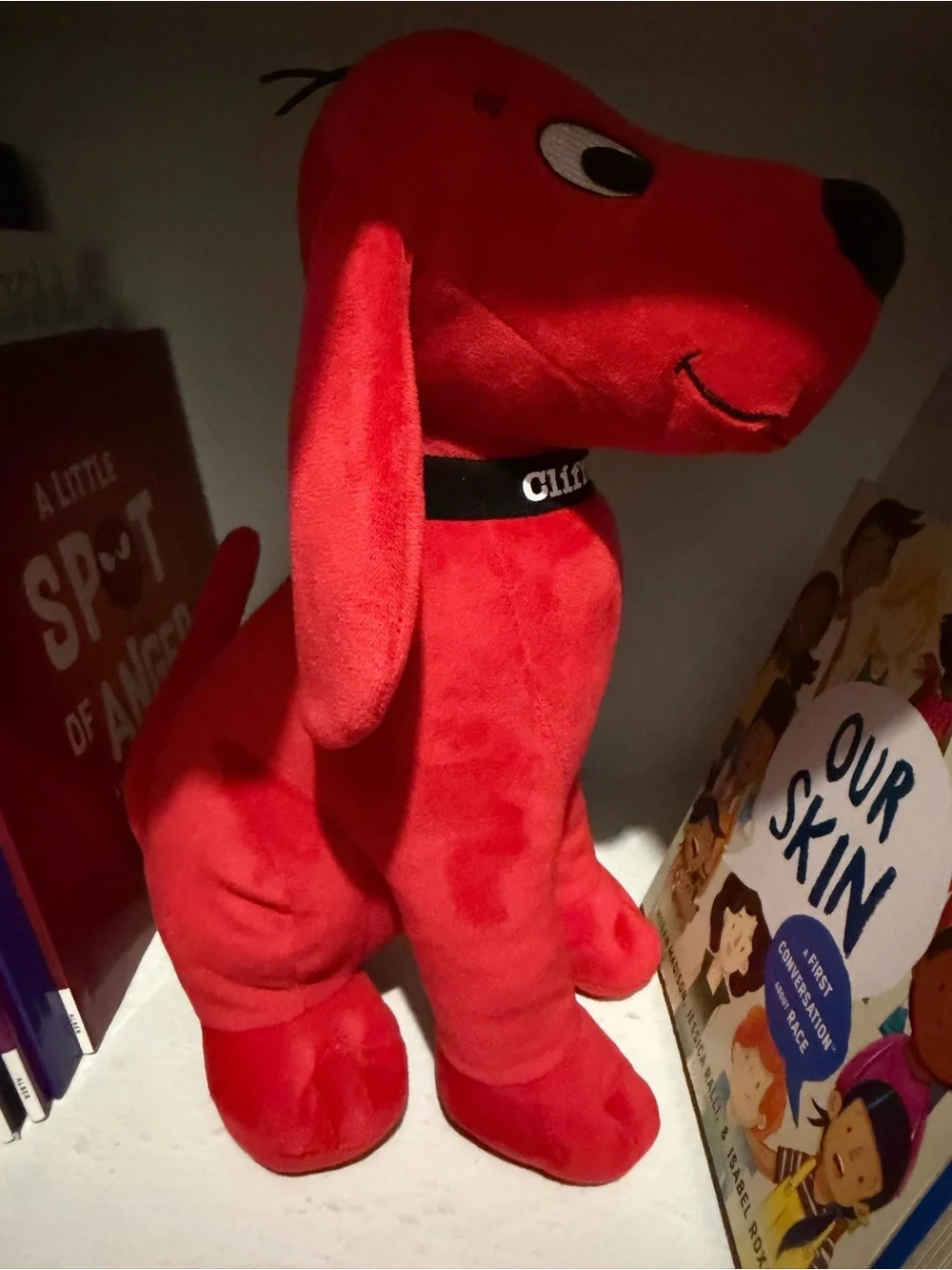 Clifford plushie